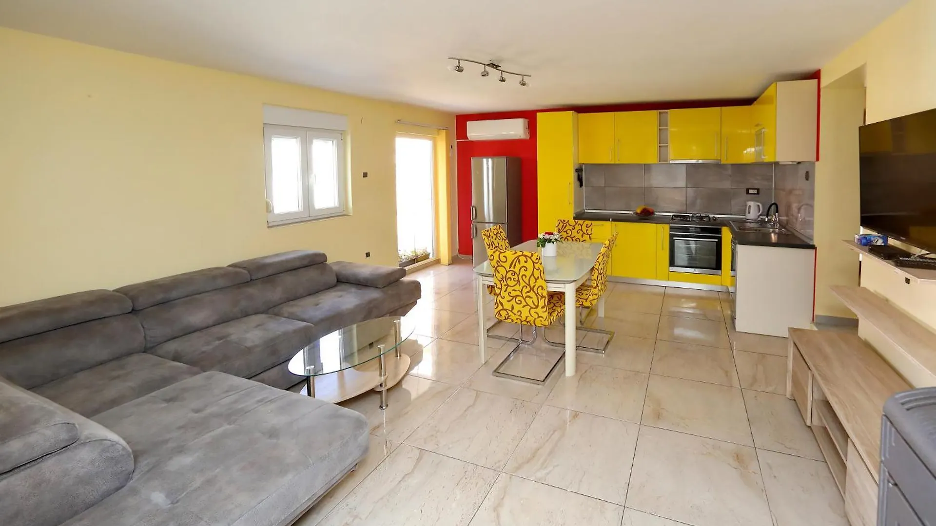 Apartman Naomi Bibinje
