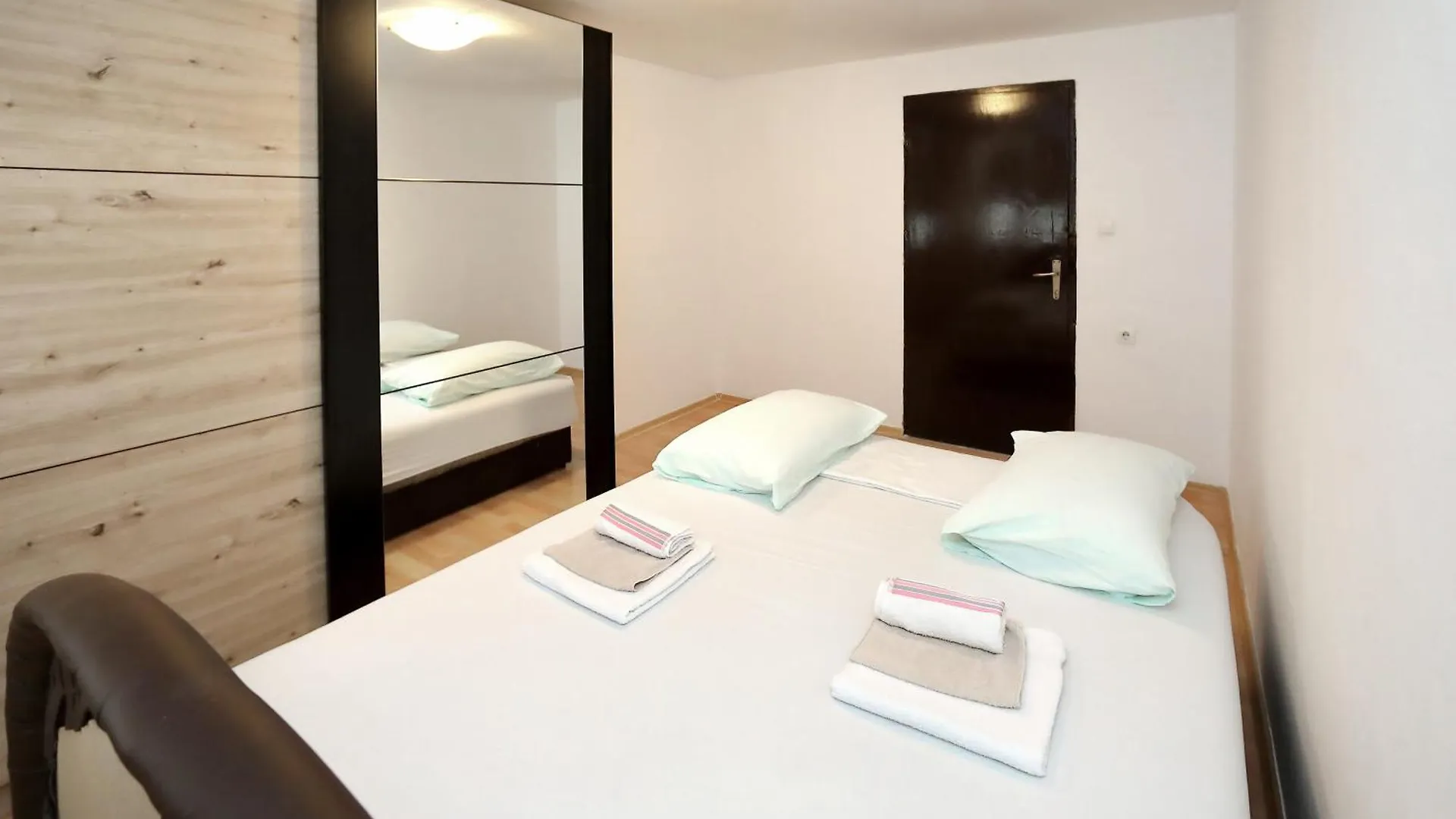 Apartment Apartman Naomi Bibinje