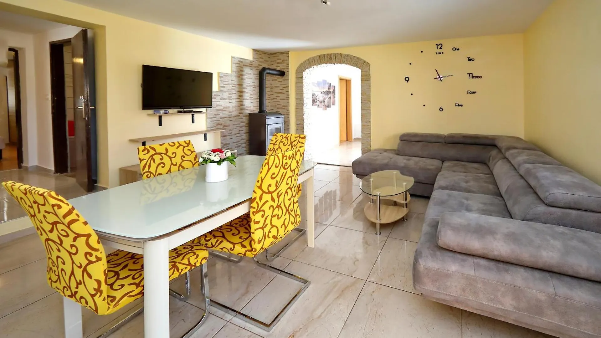 Apartman Naomi Bibinje 0*,  Croatia